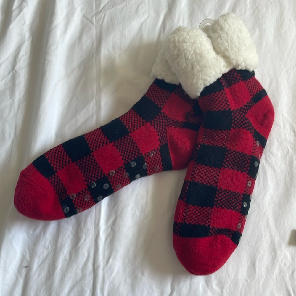 Old Navy Buffalo Plaid Sherpa Socks Ankle Length NWT WOMENS